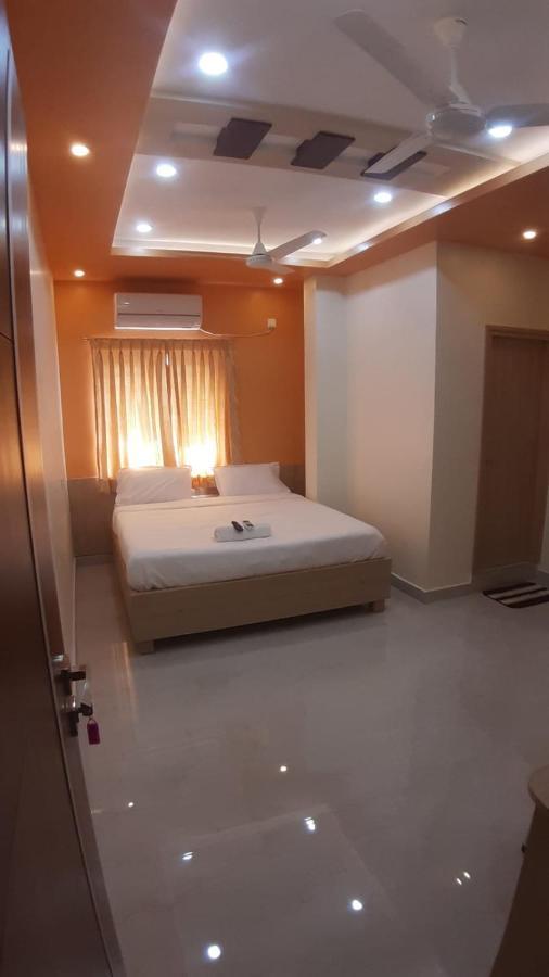 Jfive Residency Hotel Chennai Ngoại thất bức ảnh
